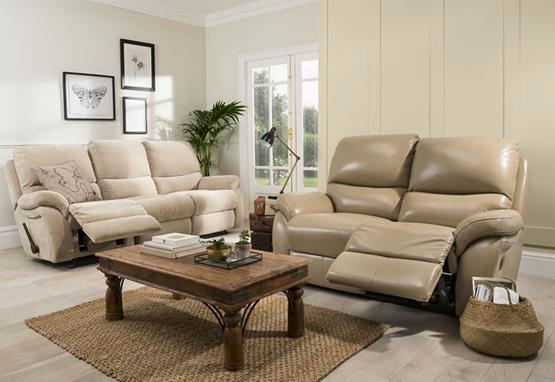 Carlton range featuring recliners, sofas and chairs